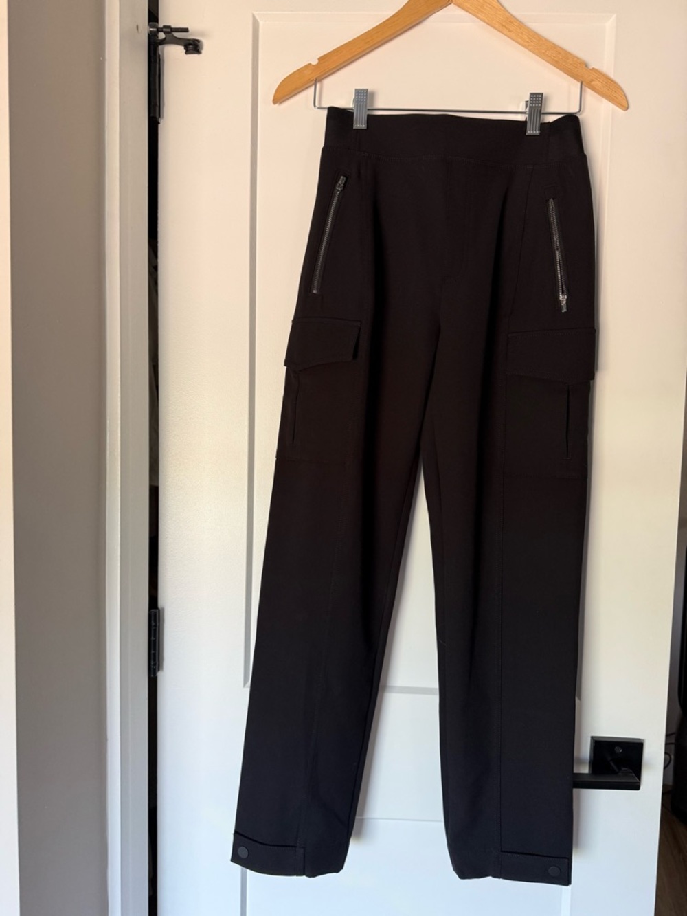 Athleta Black Cargo Knit Pants with Zip Pockets